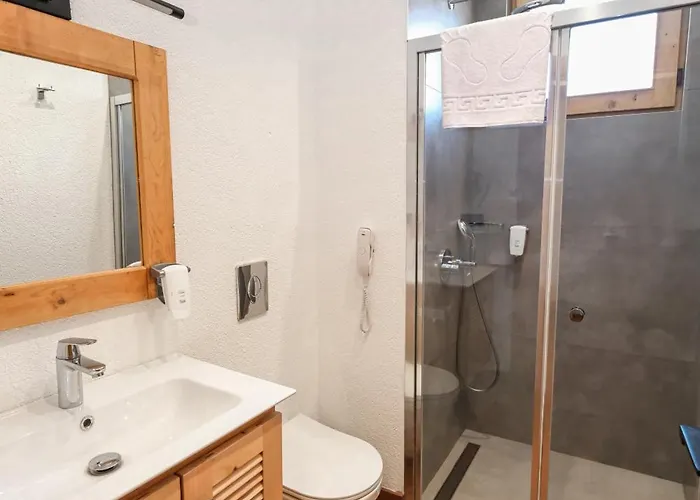 The Cadianda Gazde/Camere de închiriat